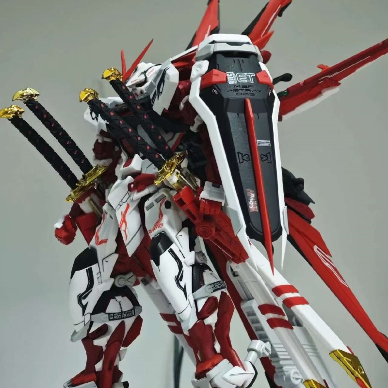Model Kit Oberon - Astray Red Frame Model-58 1/144 SEED