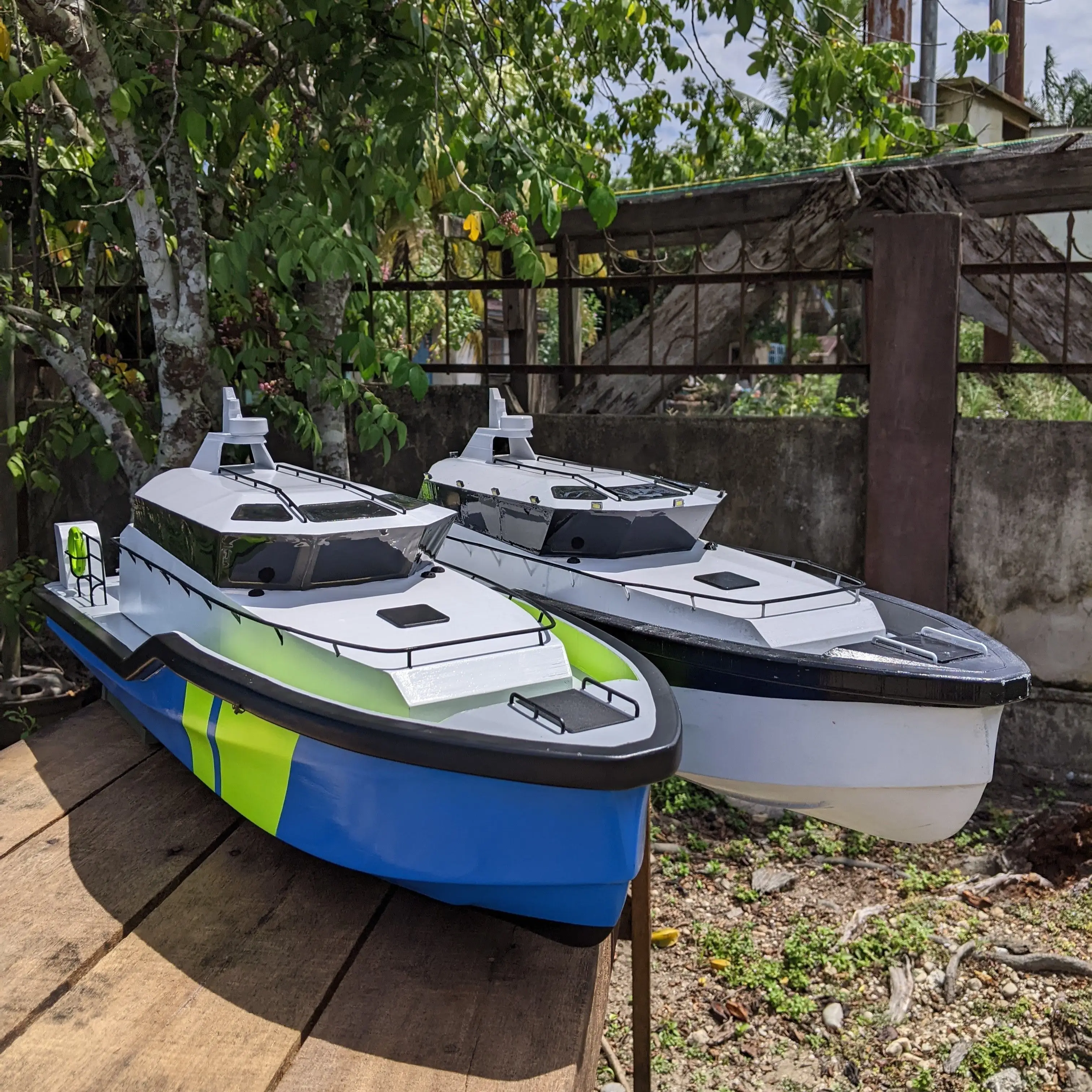 RC Coastal Patrol Boat Jet Spe - Model Kit Yacht reseña y precio