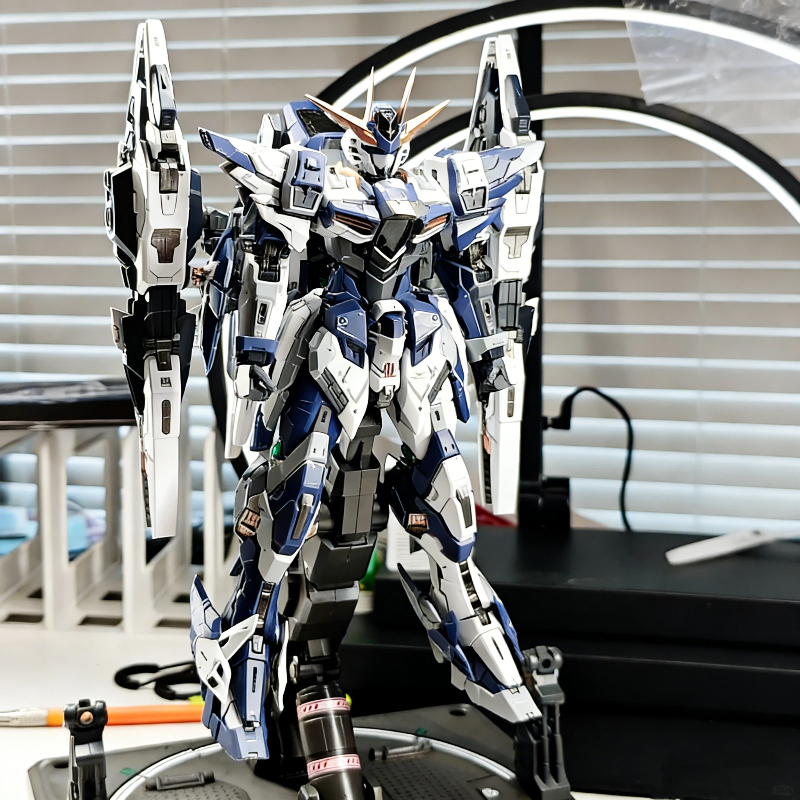 1/100 TC-02 Star Eternal Emera - Model Kit Oberon reseña y precio