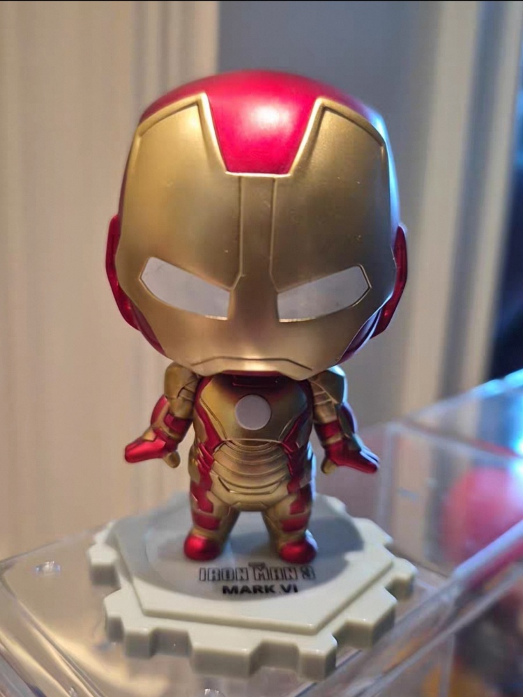 Hot Toys Cosbi Marvel Iron Man - Model Kit Box reseña y precio
