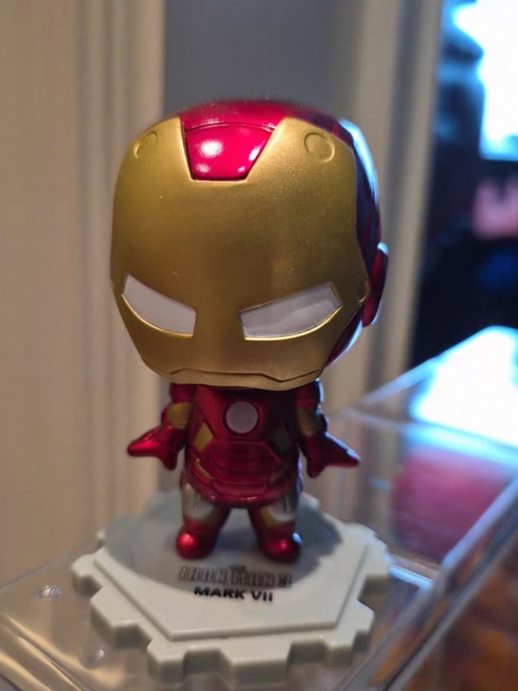 Hot Toys Cosbi Marvel Iron Man - Model Kit Box reseña y precio