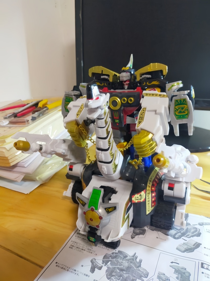 Original Lottery Edition Banda - Model Kit Megazord reseña y precio
