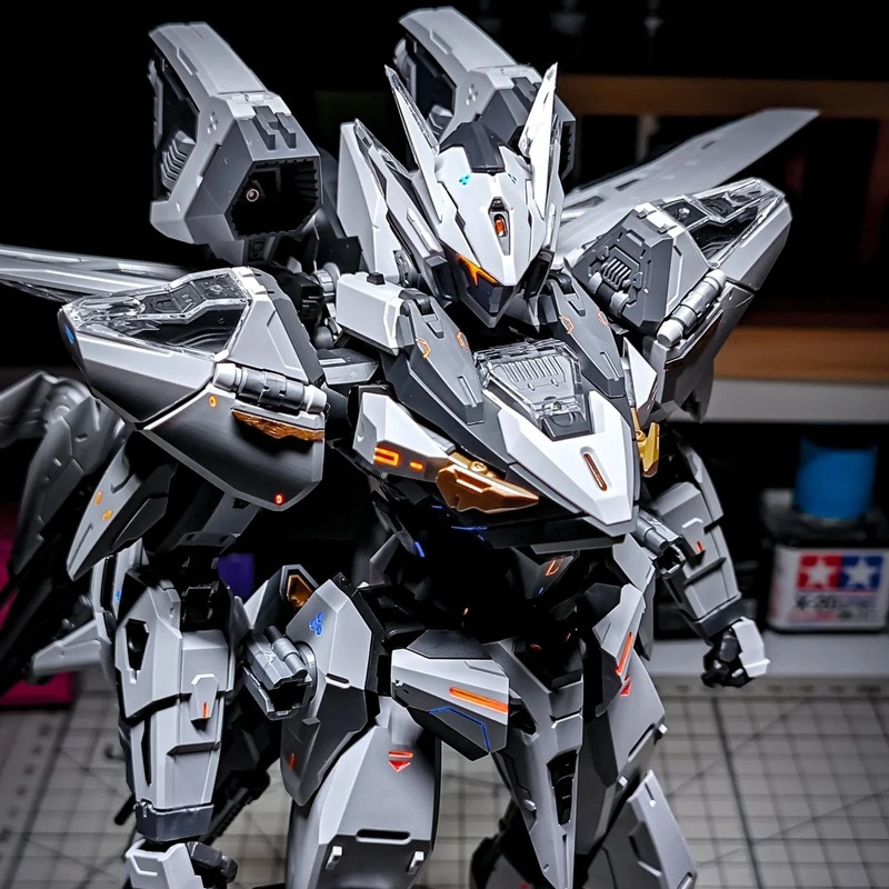 Transformable Anime Model Kit  - Model Kit Oberon reseña y precio