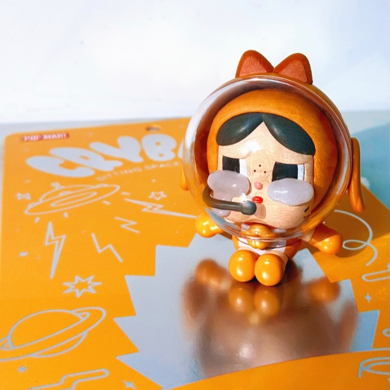 Genuine Popmart Crybaby Space  - Model Kit Figure reseña y precio