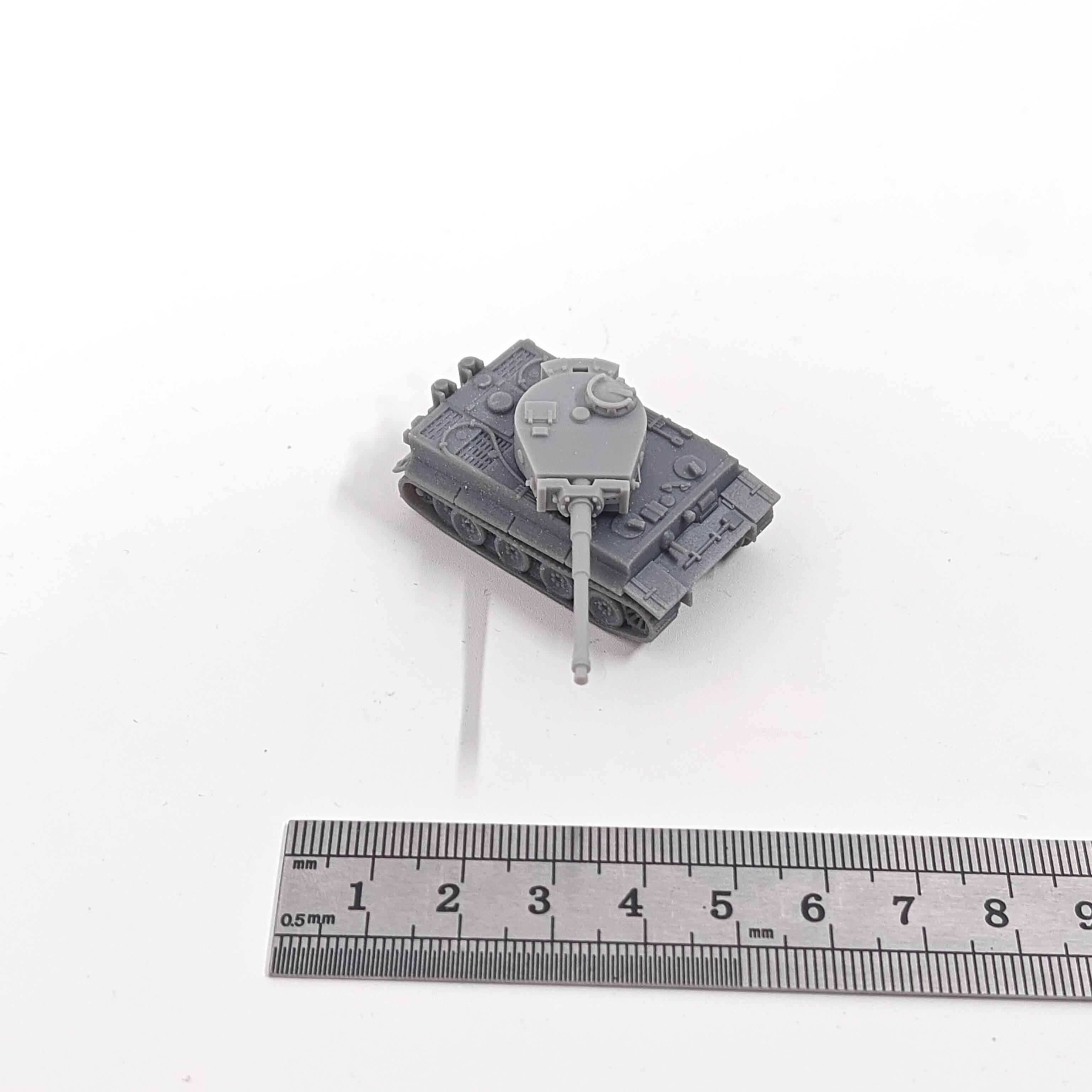 1/144 Scale Tiger I Mid tank M - Model Kit Zza reseña y precio