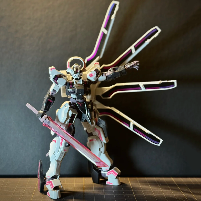 HG 1/144 Schwarzette The Witch - Model Kit Kshatriya reseña y precio